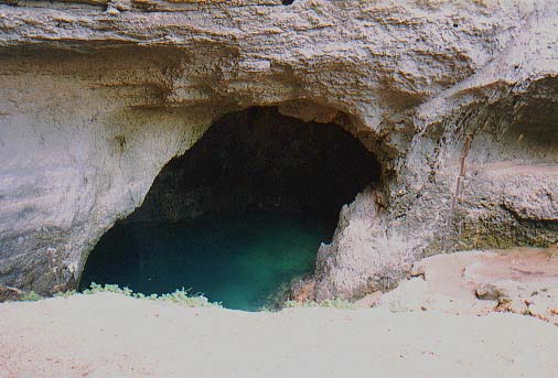 fontaine de vaucluse offnungszeiten