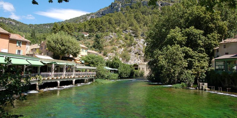 fontaine de vaucluse offnungszeiten