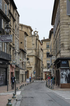 france 4 avignon