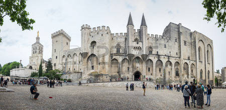 france 4 avignon