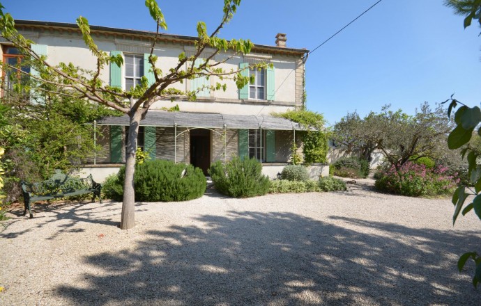 gite avignon 6 personnes