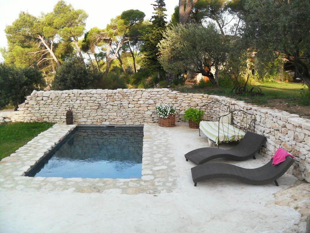 gite vaucluse 4 personnes piscine