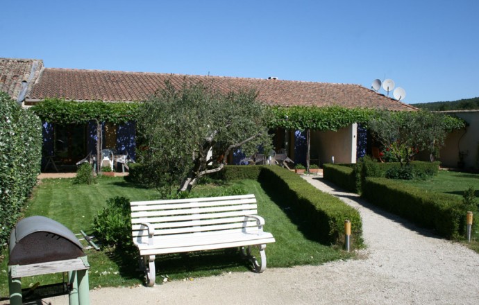gite vaucluse 4 personnes