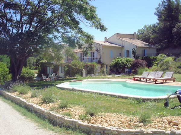 gite vaucluse 8 personnes