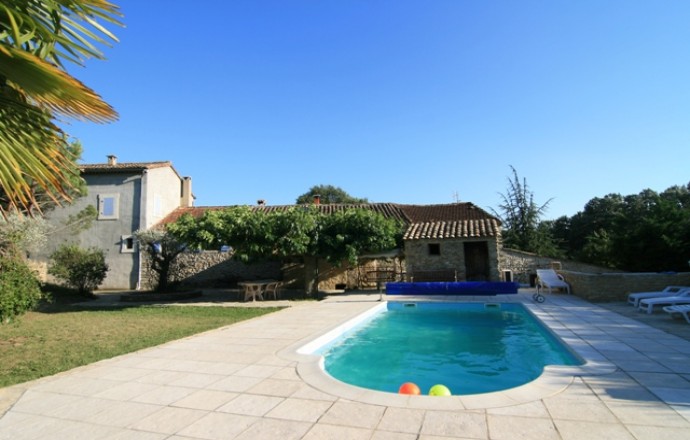 gite vaucluse 8 personnes