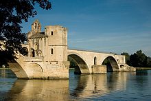 historia mostu w avignon