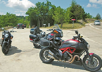 le vaucluse a moto