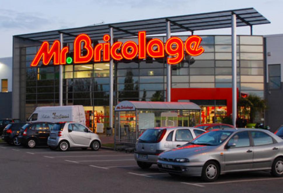 m bricolage avignon