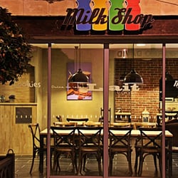 m cafe avignon