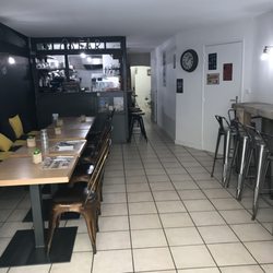 m cafe avignon
