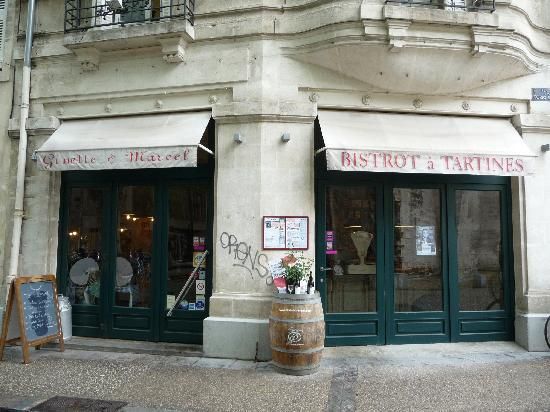 markthalle avignon offnungszeiten