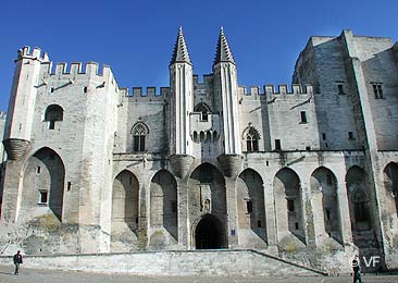 pape a avignon