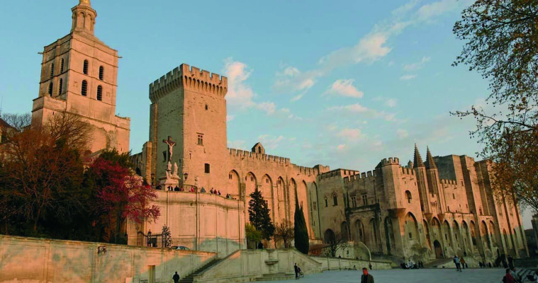 pape a avignon