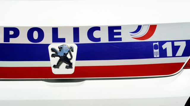 vaucluse 17 coups de couteau