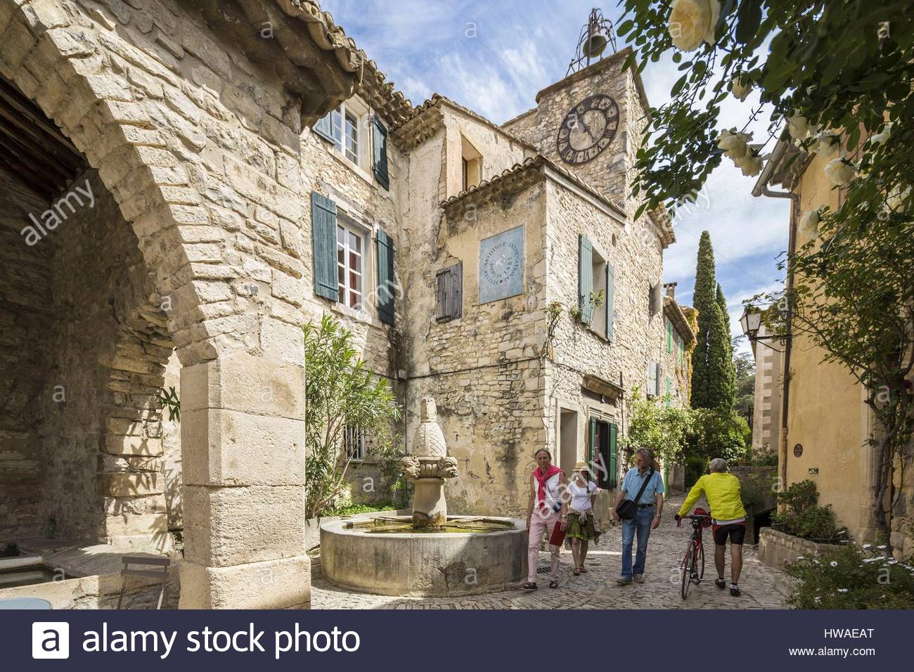 vaucluse beaux villages