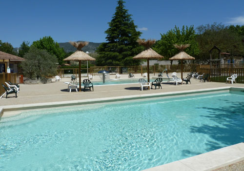 vaucluse camping piscine