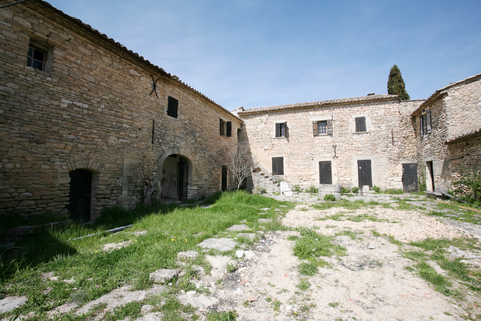 vaucluse ferme a vendre