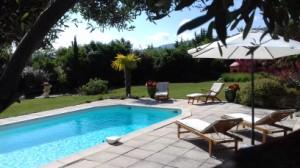 vaucluse gites avec piscine
