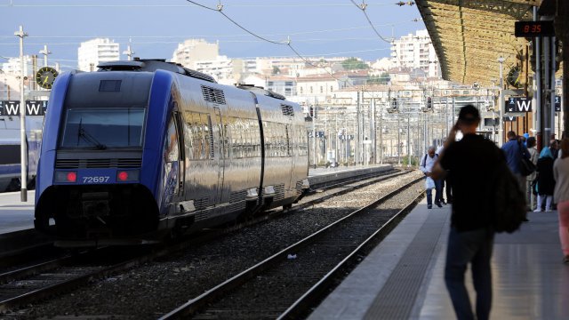 vaucluse train