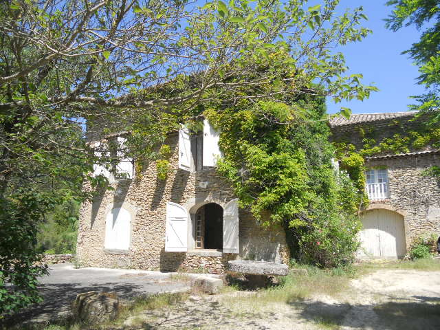 vaucluse uchaux