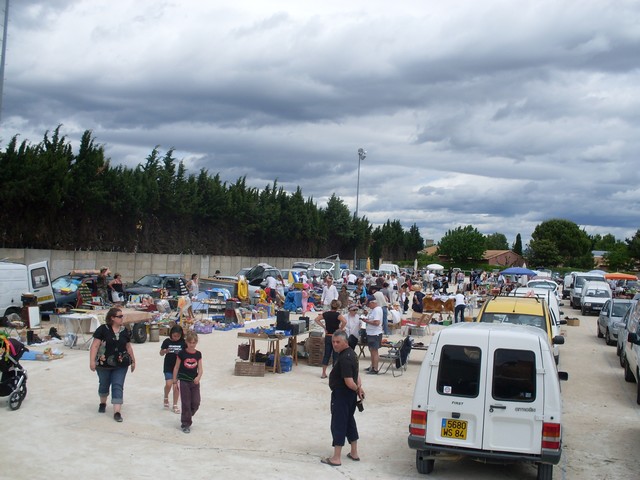 vaucluse vide grenier